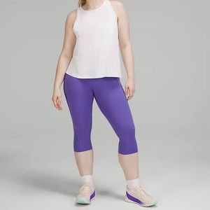 Lululemon Purple Boutique Active Wear Women's Pants Capri Size 6 New